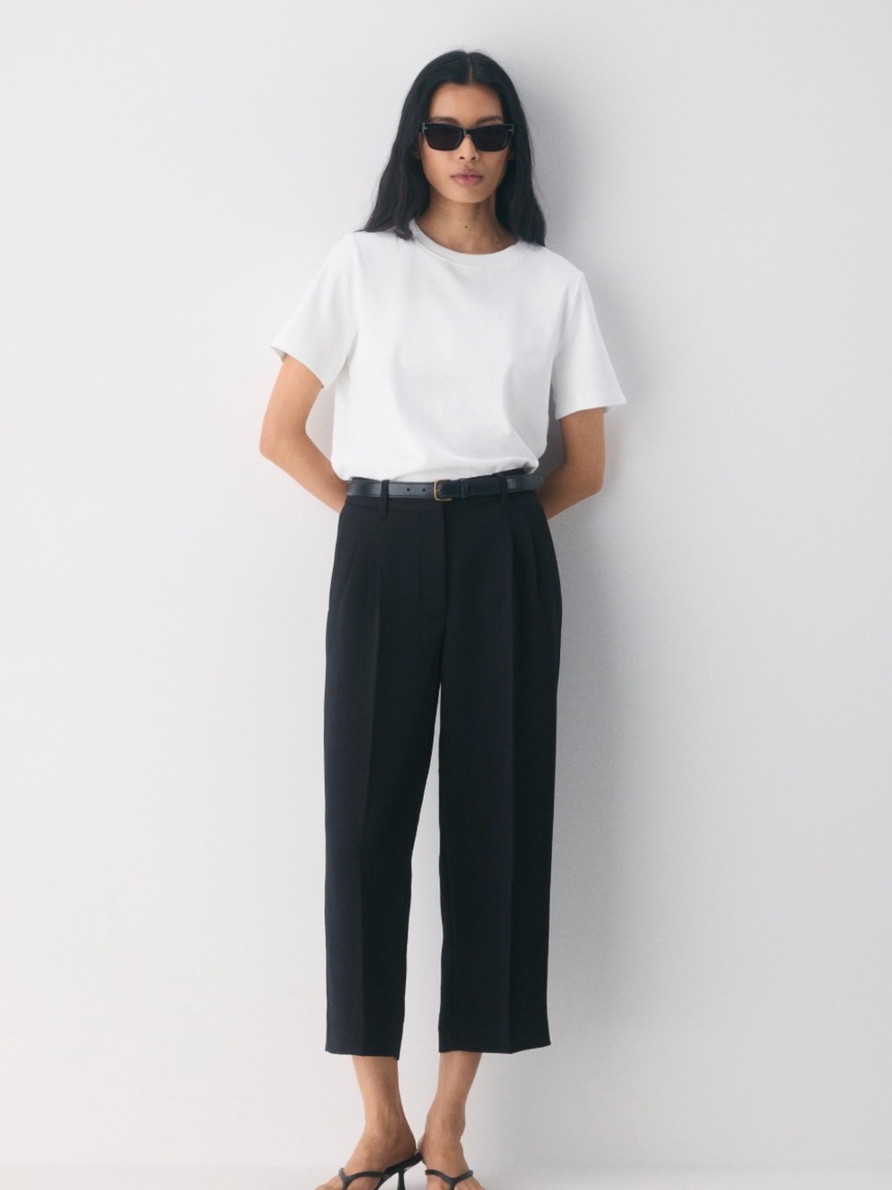 Aritzia “The Effortless Pant” - cropped wide leg trouser. New w tags